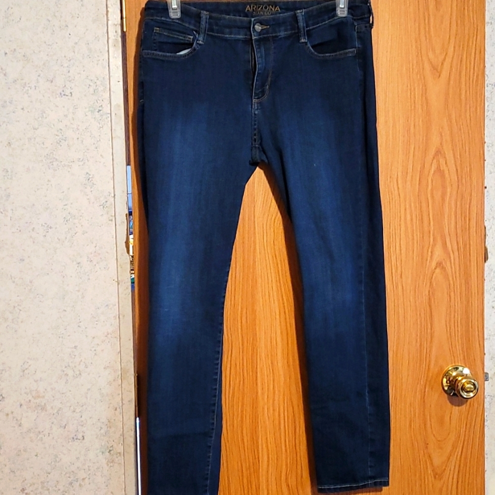 Arizona Dark Denim Jeans
